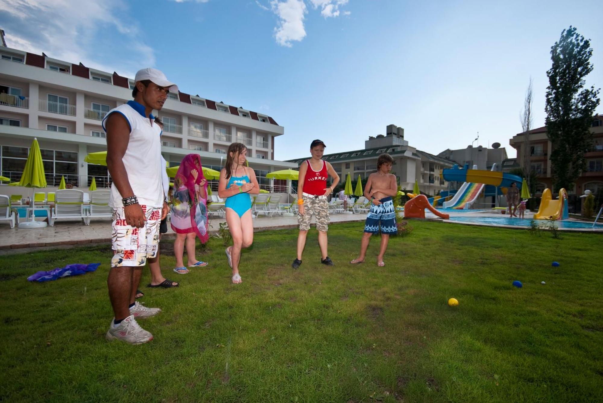 White Lilyum Hotel Анталия Екстериор снимка