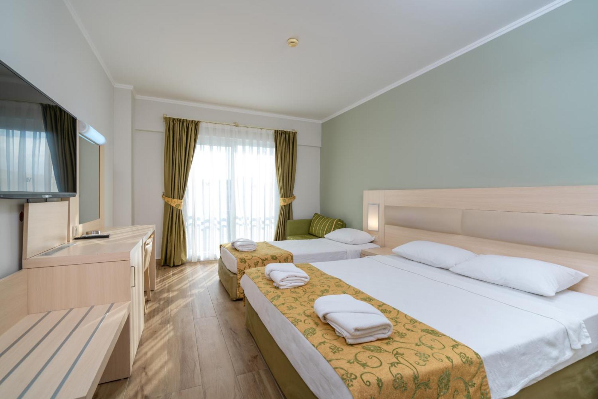 White Lilyum Hotel Анталия Екстериор снимка